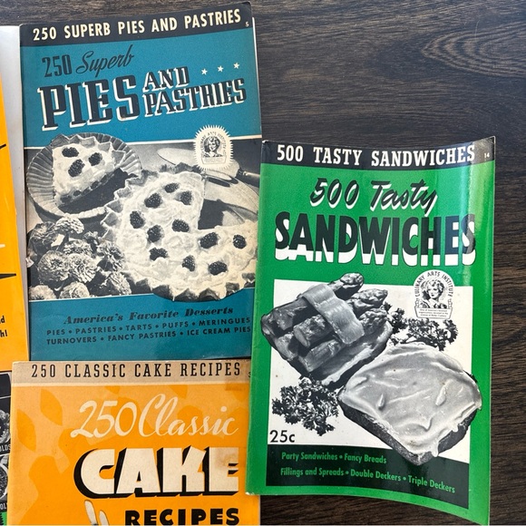 Vintage Cookbook Collection Set - Picture 3 of 7